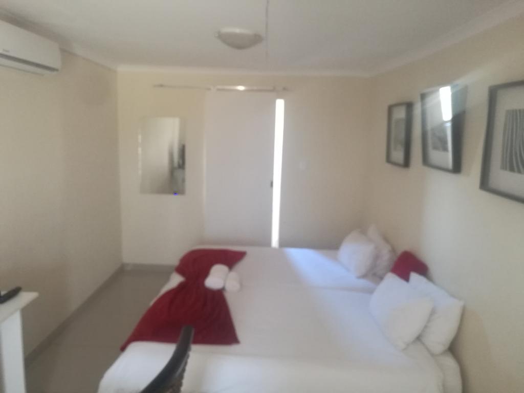 Mo-Nize Villa Guesthouse Otjiwarongo Exteriér fotografie